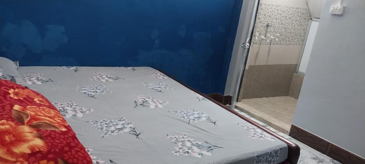 Hotel Aadi Shakti Bhawan Ayodhya Zewnętrze zdjęcie